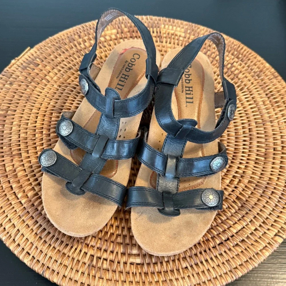 Cobb Hill New Balance Womens‎ Black Leather Wedge Sandals Medallion CCK13BK 8.5M